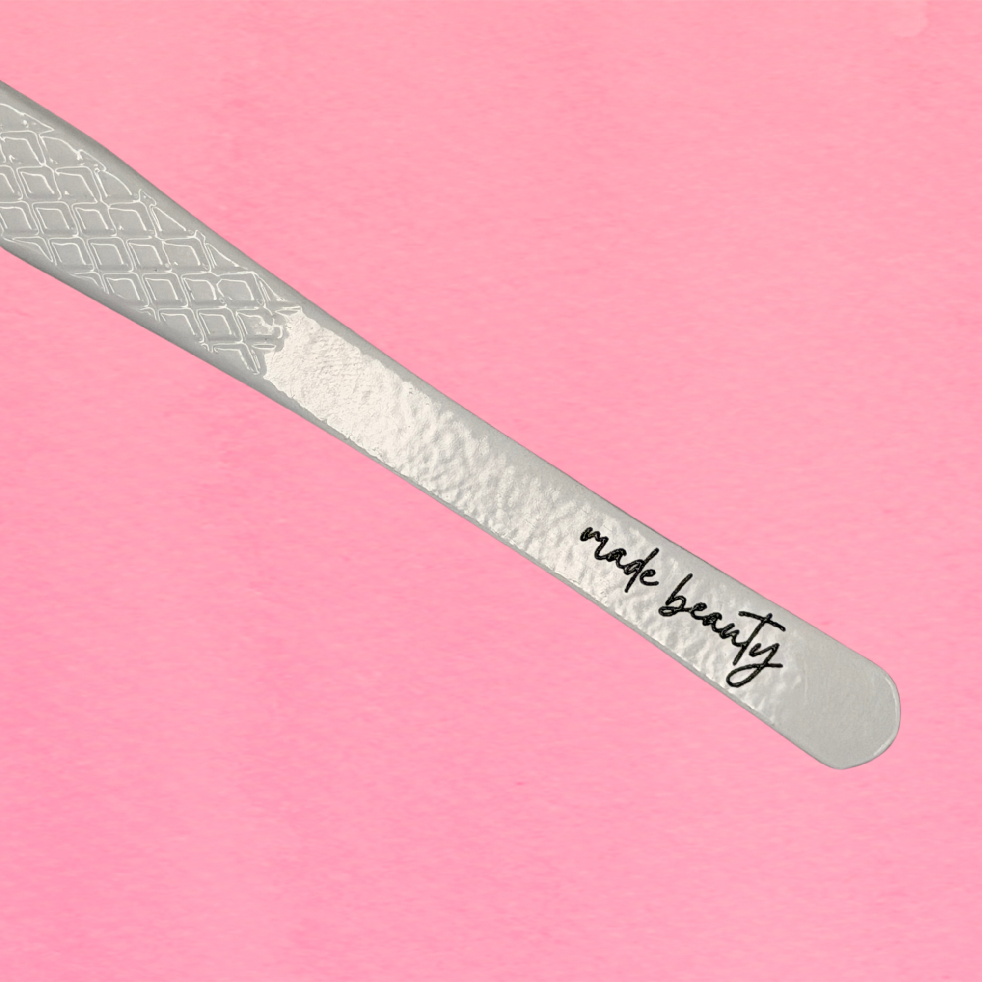 Curve Isolation Tweezer